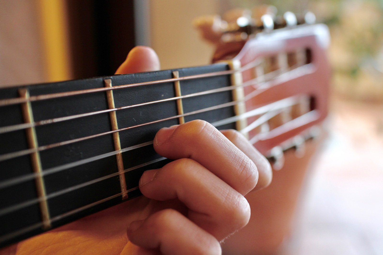 Samenhangend Andere plaatsen Strikt 14 open gitaarakkoorden voor beginners - Online Gitaar Academie